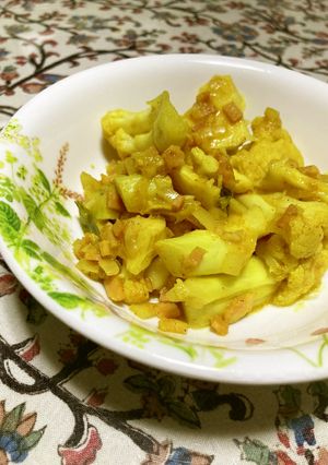 カリフラワーとベーコンのカレー炒め-レシピのメイン写真