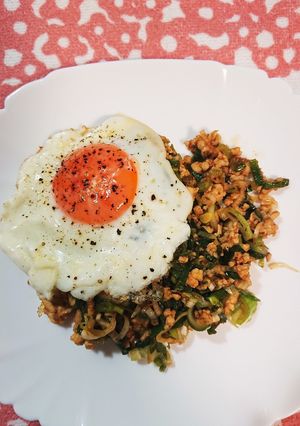怠け者のガパオライス的鶏挽肉炒めただけ-レシピのメイン写真