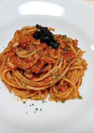 アンチョビトマトパスタ黒ニンニクのせ-レシピのメイン写真