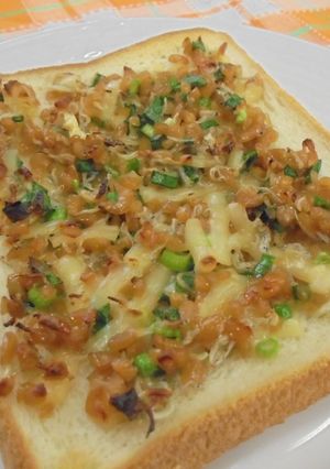 朝食に!納豆チーズトースト-レシピのメイン写真