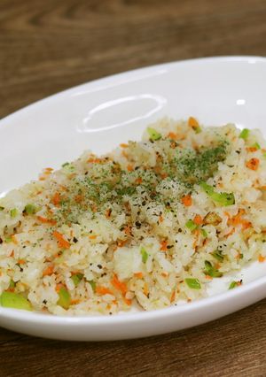 スタミナ満点!食欲UP♪ガーリック炒飯-レシピのメイン写真