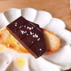 รูปของ スペイン伝統☆塩チョコ＆オイルのトースト