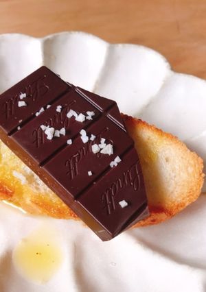スペイン伝統☆塩チョコ＆オイルのトースト-レシピのメイン写真