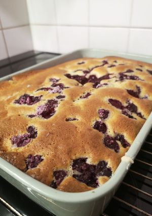 ふわふわ卵とセモリナ粉のチェリーケーキ-レシピのメイン写真