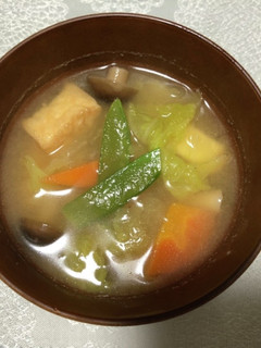 野菜たっぷり具沢山のお味噌汁-レシピのメイン写真