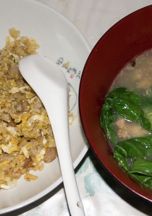 玉子たっぷり炒飯と豚骨野菜スープ-レシピのメイン写真