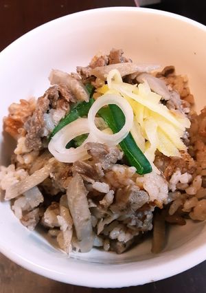 牛肉とゴボウのジューシー炊き込みご飯-レシピのメイン写真
