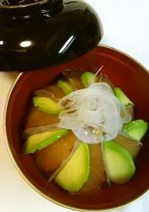 アボガドとカンパチのづけ丼-レシピのメイン写真