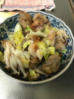 鶏肉とキャベツのニンニクバター炒め-レシピのメイン写真