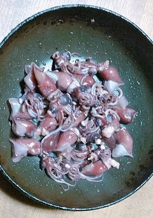 ホタルイカのにんにくバター炒め-レシピのメイン写真