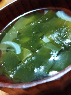 ワカメと玉ねぎのスープ-レシピのメイン写真