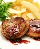 仔牛フィレ肉のソテー　いちじくソースがけ