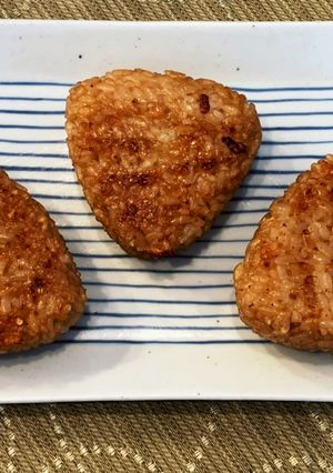 子供が大好き！めちゃ簡単！焼きおにぎり！-レシピのメイン写真