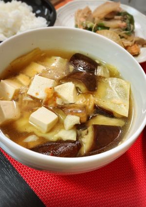 茄子とキャベツのキムチ味噌汁-レシピのメイン写真