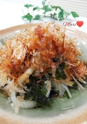 旬!!新玉ねぎとわかめのサラダ-レシピのメイン写真
