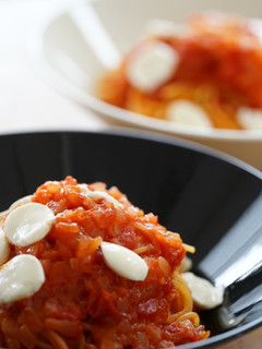 映え系モッツァレラトマトソースパスタ-レシピのメイン写真