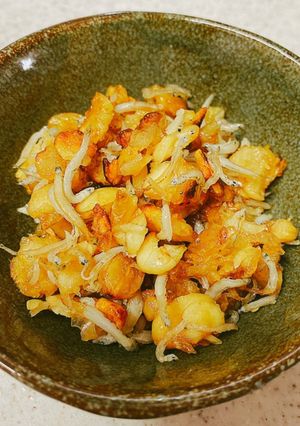 押し大豆(うちまめ)の酢醤油炒め-レシピのメイン写真
