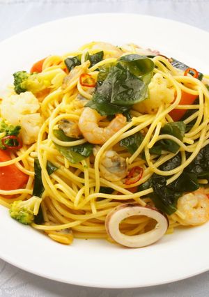 ごろごろ野菜とわかめの海鮮ペペロンチーノ-レシピのメイン写真