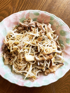 在宅飯!ダイエットにも★キノコモヤシ炒め-レシピのメイン写真