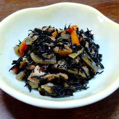 รูปของ 作り置き惣菜の定番!ひじき煮