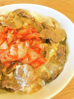 牛丼屋さんでは叶わない夢☆キムチ牛とじ丼-レシピのメイン写真