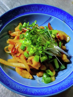 超簡単!めんつゆで鶏皮と野菜のきんぴら-レシピのメイン写真
