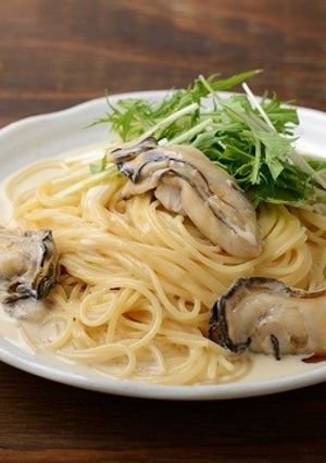【トリュフソース】牡蠣のクリームパスタ-レシピのメイン写真