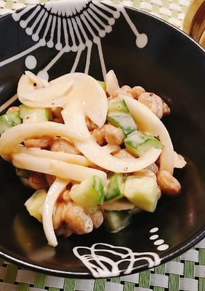 ガチで旬、納豆と新玉ねぎキュウリ和え-レシピのメイン写真