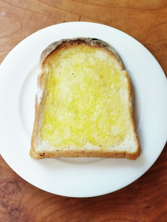たっぷりバターのグリルで焼くトースト♪-レシピのメイン写真