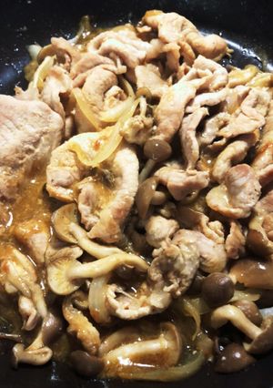 子ども達も絶賛！豚肉めんつゆカレー炒め-レシピのメイン写真