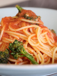 ブロッコリー入りトマトパスタ-レシピのメイン写真