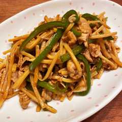 รูปของ Rp.12豚肉de青椒肉絲