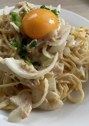 ツナマヨ好きのための玉ねぎパスタ-レシピのメイン写真