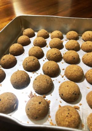 きな粉と全粒粉のスノーボール風クッキー-レシピのメイン写真