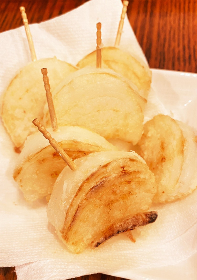 サクっとトロっと甘い新玉ねぎの串揚げ　-レシピのメイン写真