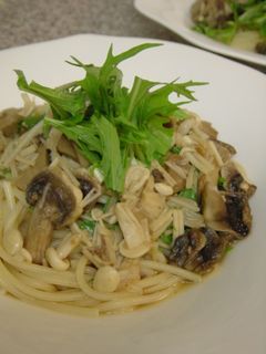 たっぷりきのこと水菜の和風パスタ-レシピのメイン写真