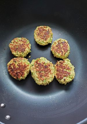 高野豆腐とシーチキンでハンバーグ-レシピのメイン写真