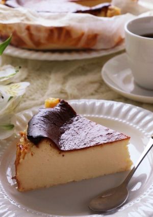 18cm型のバスク風チーズケーキ-レシピのメイン写真