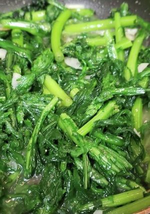 リュウジさんの春菊の青菜炒め-レシピのメイン写真