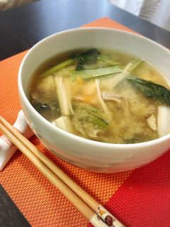 小松菜ごま油炒めの味噌汁-レシピのメイン写真
