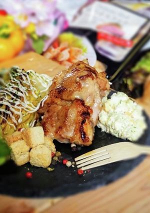 ガリバターチキンのアボカドタルタルソース-レシピのメイン写真