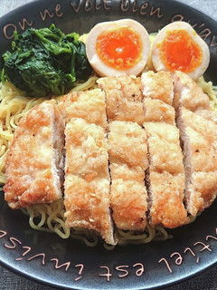 揚げチキンとほうれん草と煮卵の冷やし中華-レシピのメイン写真