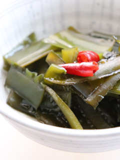 ご飯の供♪簡単♪美味♪生わかめの茎の佃煮-レシピのメイン写真