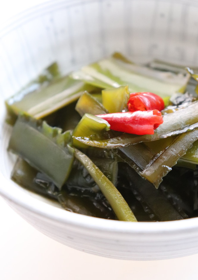 ご飯の供♪簡単♪美味♪生わかめの茎の佃煮-レシピのメイン写真
