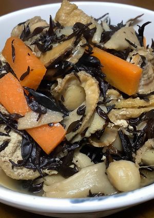 ひじきとベビーホタテ・舞茸の煮物♪-レシピのメイン写真