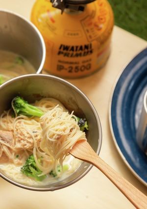 コッヘルで山ご飯！鮭のごま豆乳汁ビーフン-レシピのメイン写真