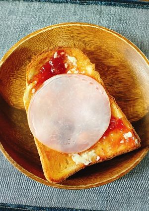 ハム　いちごジャムトースト-レシピのメイン写真