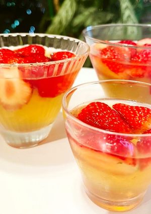 琥珀色のいちごゼリー-レシピのメイン写真