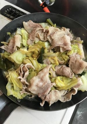 豚バラとキャベツのフライパン煮込み-レシピのメイン写真