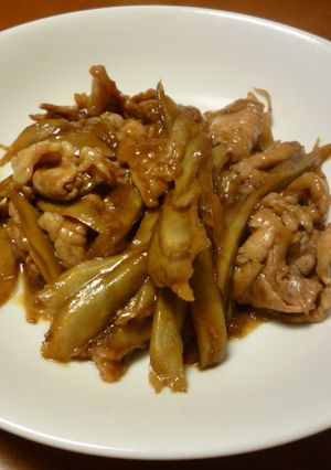 薄切り豚ばら肉とごぼうのしぐれ煮風炒め-レシピのメイン写真